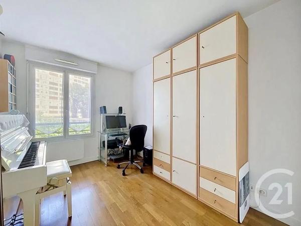 Appartement F4 à vendre  4 pièces - 75,51 m 2   FRESNES  - 94
