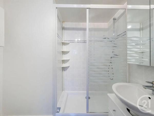 Appartement F4 à vendre  4 pièces - 75,51 m 2   FRESNES  - 94