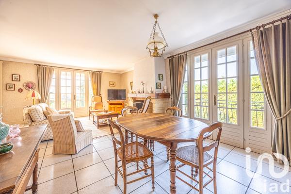 Maison à vendre 7 pièces 242 m² Niort
