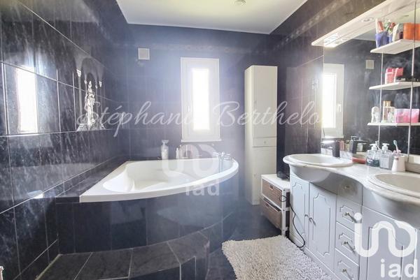 Maison à vendre 5 pièces 134 m² Claye-Souilly