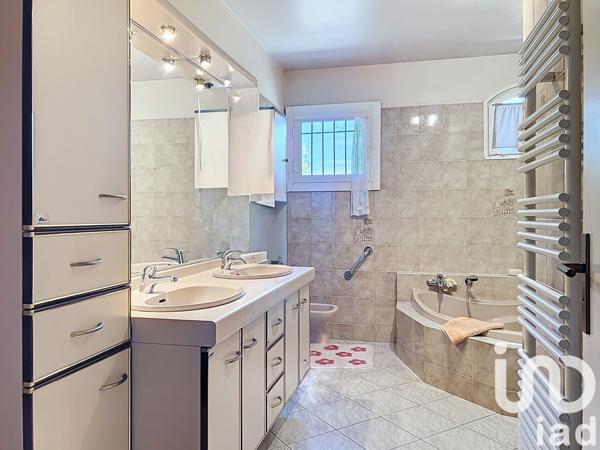 Maison à vendre 7 pièces 200 m² Campsas