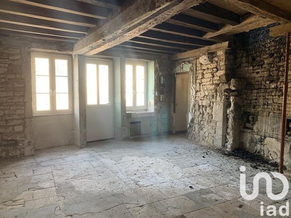 Maison de village 2 pièces de 100 m² à Ravières (89390)