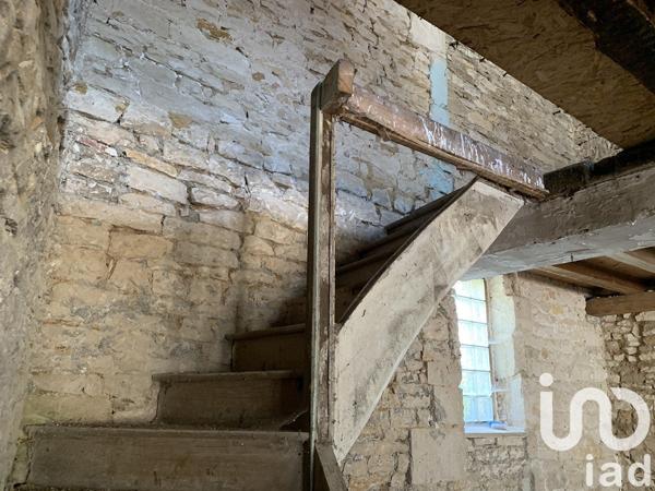 Maison de village 2 pièces de 100 m² à Ravières (89390)