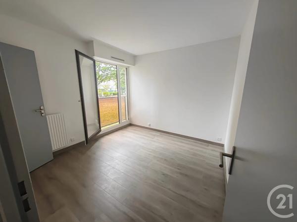 Appartement à vendre  4 pièces - 86,07 m 2   BEAUCHAMP  - 95