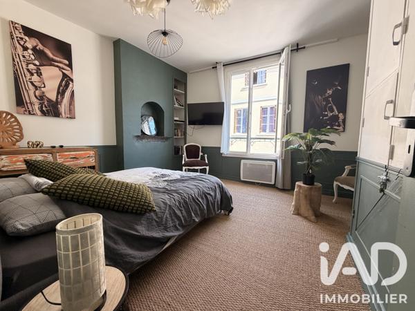 Immeuble à vendre 112 m² Sens