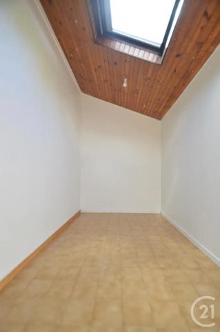 Maison à vendre  3 pièces - 58,30 m 2   ST DENIS  - 93