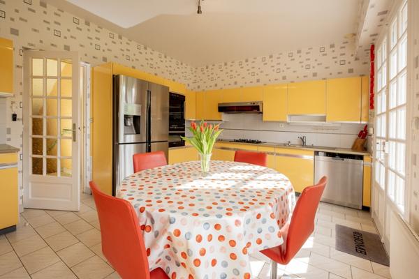 Dinard - Quartier du Port Breton - Maison de style néo-bretonne 5ch.