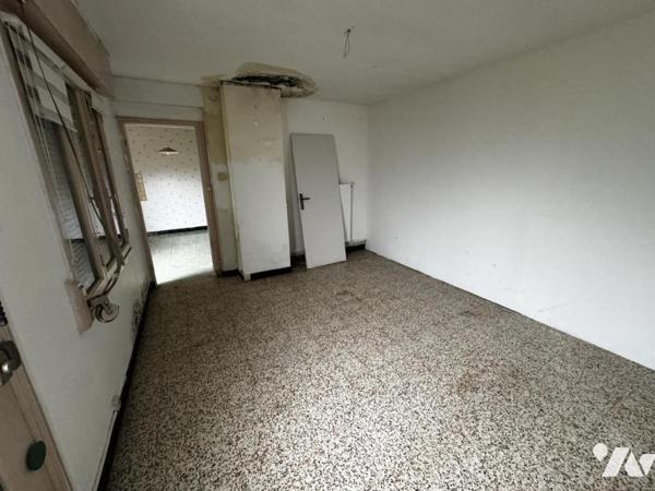 MAISON DE VILLE A RENOVER