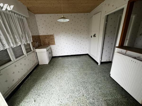 MAISON DE VILLE A RENOVER