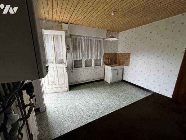 MAISON DE VILLE A RENOVER