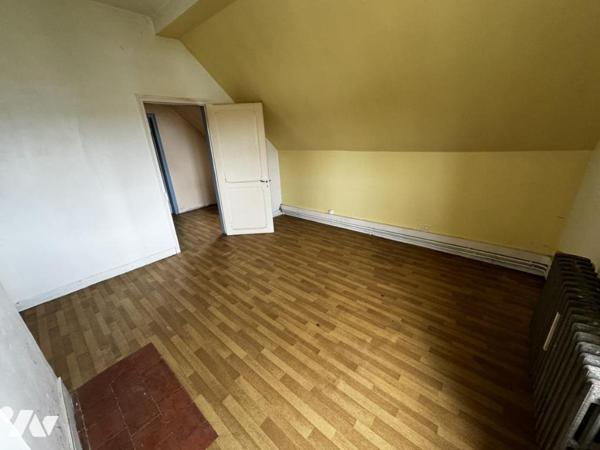 MAISON DE VILLE A RENOVER