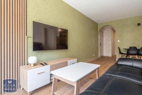 Appartement à louer 5 pièces 78.61m² Villeurbanne (69100)