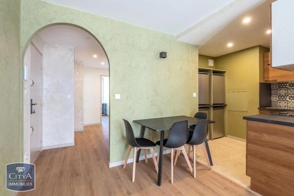 Appartement à louer 5 pièces 78.61m² Villeurbanne (69100)