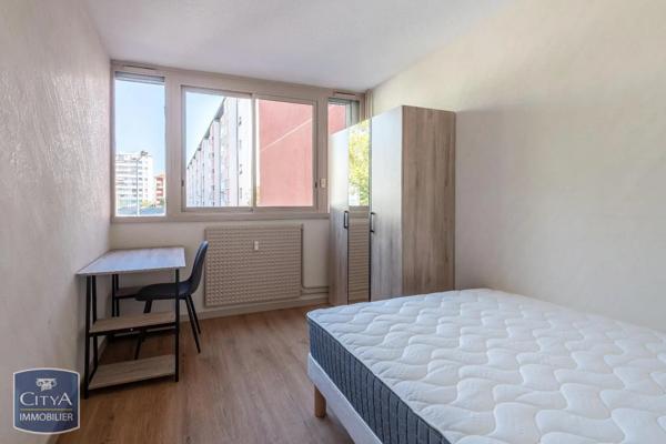 Appartement à louer 5 pièces 78.61m² Villeurbanne (69100)