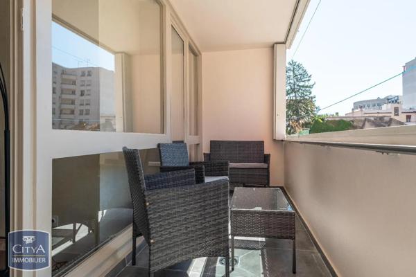 Appartement à louer 5 pièces 78.61m² Villeurbanne (69100)