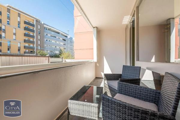 Appartement à louer 5 pièces 78.61m² Villeurbanne (69100)