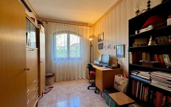 Maison à vendre    5 pièces •  Béziers