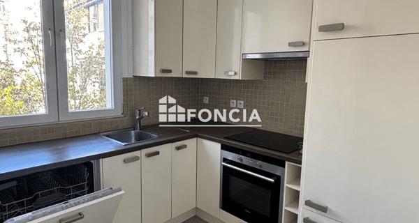 Location Appartement 2 pièces 65.19 m² - Levallois-perret 92300