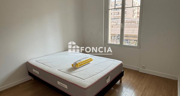 Location Appartement 2 pièces 65.19 m² - Levallois-perret 92300