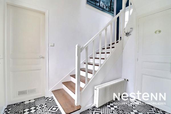 Maison de charme 5 pièces 2 chambres et un bureau à SAINTE GENEVIEVE DES BOIS, PROCHE Écoles et MAIRIE.