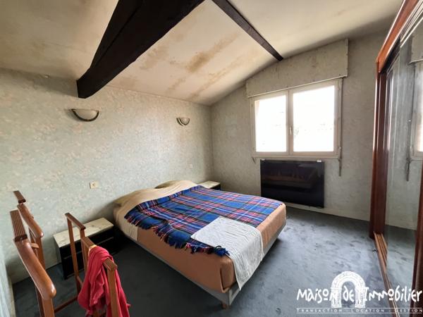 Vente Maison de village - 131m² - 5 pièces - Cour et garage - BOUTIERS SAINT TROJAN