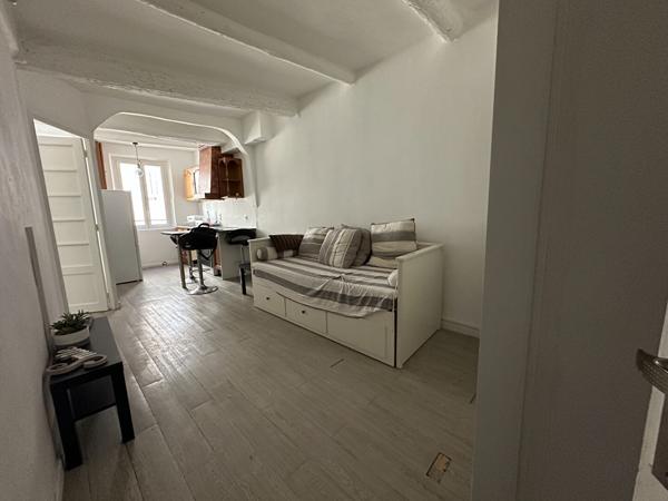 A VENDRE 13400 AUBAGNE APPARTEMENT TYPE 2 de 33 M²