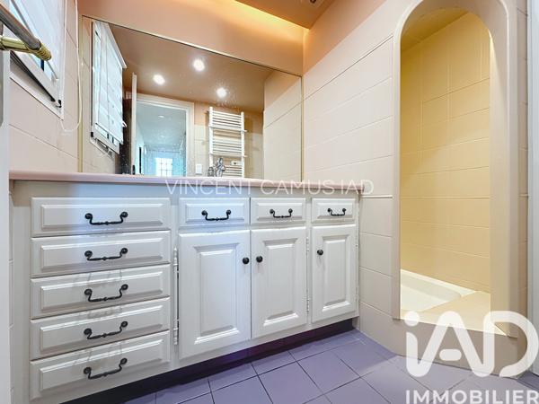 Maison à vendre 6 pièces 177 m² Sanary-sur-Mer