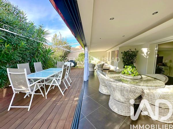 Maison à vendre 6 pièces 177 m² Sanary-sur-Mer