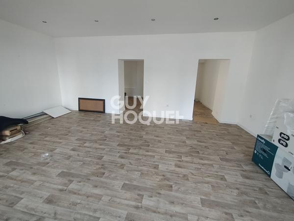 Immeuble à usage mixte Habitation & Local commercial à vendre à PÉRONNE (80200).