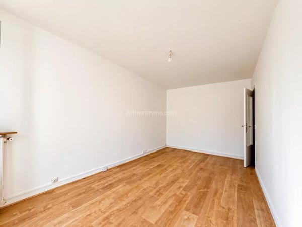 Vente                                                      Appartement
                        
                     2 pièces                      43 m2                     à Lagny-sur-Marne