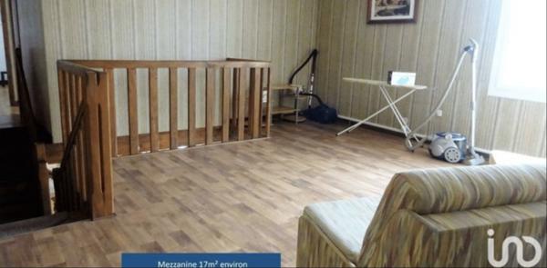 Maison 5 pièces de 166 m² à Loiré-sur-Nie (17470)