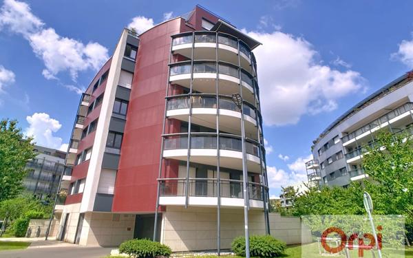 Appartement à vendre    4 pièces • 88,72 m2 Issy-les-Moulineaux