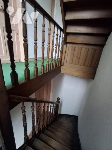 IMMEUBLE d'angle de 352m² environ composé de 5 LOTS 