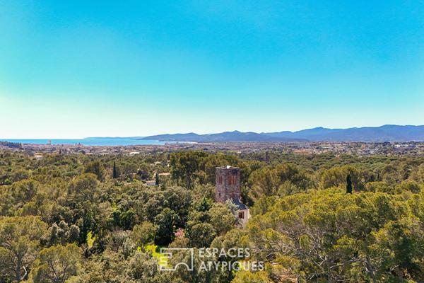 Tour de Garde du XIXe au Coeur d’un Domaine de 11 Hectares