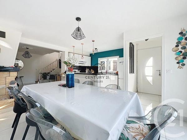 Maison à vendre  5 pièces - 93,09 m 2   CHELLES  - 77