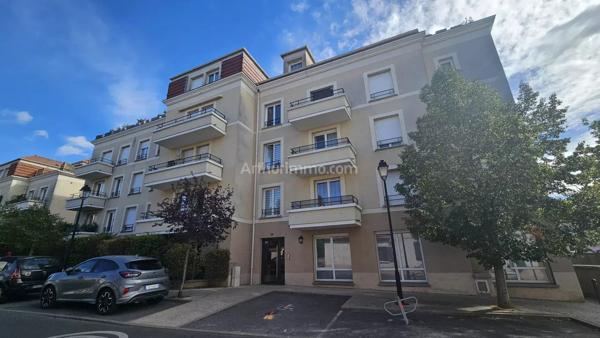 Vente                                                      Appartement
                        
                     3 pièces                      60 m2                     à Montlhéry