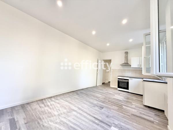 Appartement
         2 pièces
        - 42 m² Exclusivité 107 000 € *