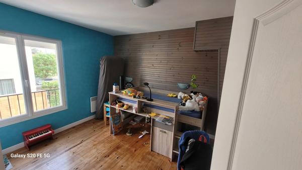 Richelieu - A Vendre maison de 90 m² habitables - 3 chambres et vaste séjour.