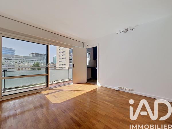Location studio 28,63 m² Courbevoie