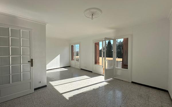Appartement à vendre    3 pièces • 70 m2 Nîmes