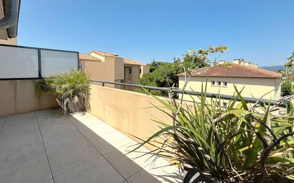 Appartement à vendre    3 pièces • 57,51 m2 Fréjus