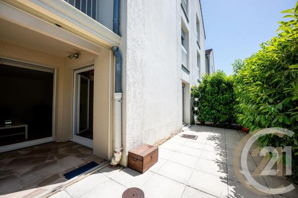 Appartement F2 à vendre  2 pièces - 48,11 m 2   YERRES  - 91