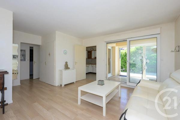 Appartement F2 à vendre  2 pièces - 48,11 m 2   YERRES  - 91