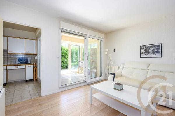 Appartement F2 à vendre  2 pièces - 48,11 m 2   YERRES  - 91