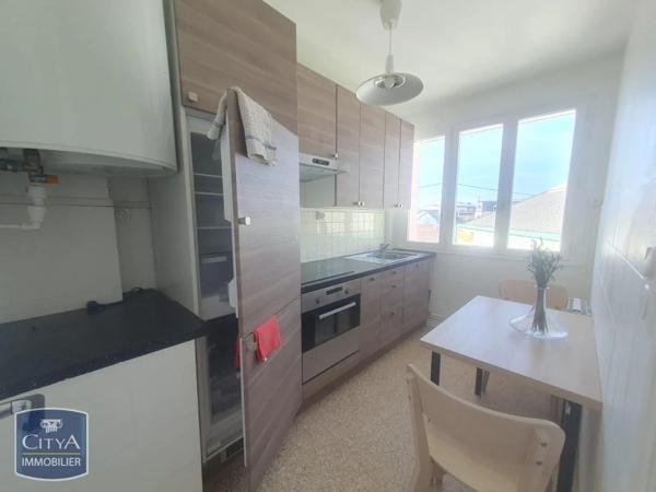 Appartement à louer 1 pièce 27.04m² Goussainville (95190)
