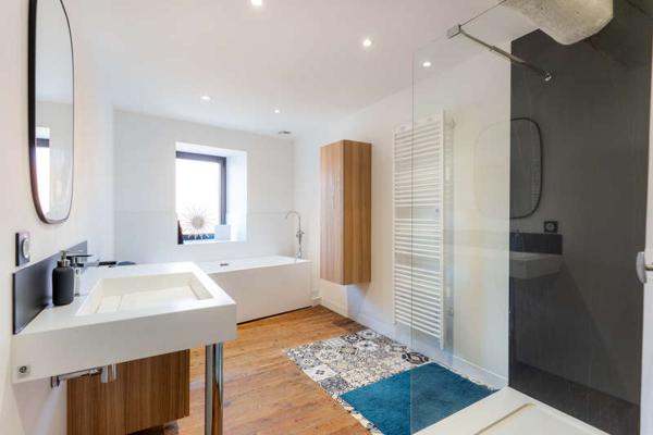 MONTAIGU-VENDEE / Vente Maison 8 Pièces 184 m²