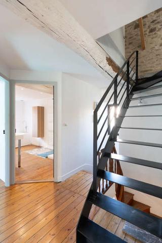 MONTAIGU-VENDEE / Vente Maison 8 Pièces 184 m²