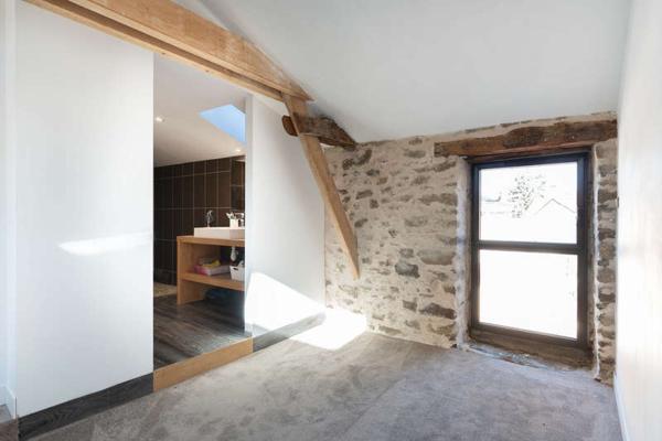 MONTAIGU-VENDEE / Vente Maison 8 Pièces 184 m²