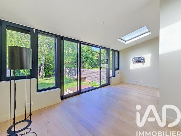 Maison à vendre 5 pièces 118,76 m² Suresnes