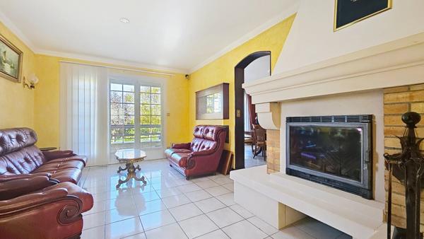 L’HOUMEAU – AUX PORTES DE LA ROCHELLE – MAISON FAMILIALE À FORT POTENTIEL- JARDIN AVEC DOUBLE ACCES